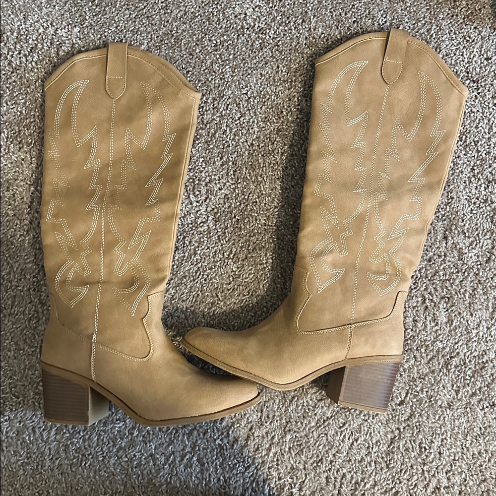 Tan Western Cowboy Boots